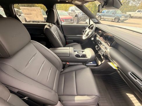 New 2026 Hyundai Palisade Calligraphy image 8