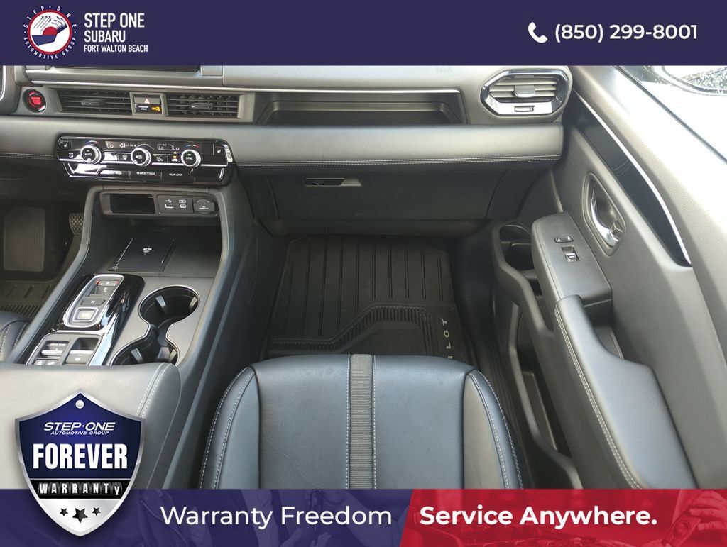 Used 2025 Honda Pilot EX-L image 16