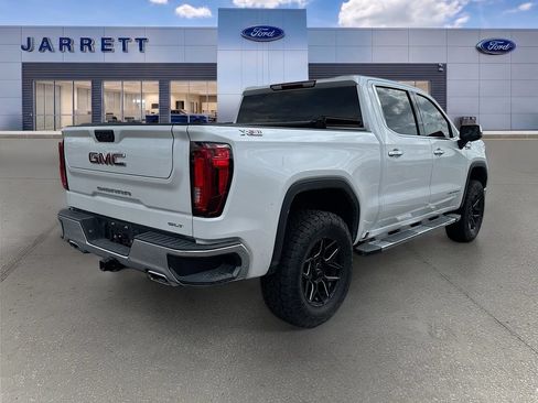 Used 2025 GMC Sierra 1500 SLT w/ SLT Premium Package AWD/4WD image 4