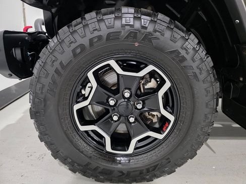 Used 2021 Jeep Gladiator Rubicon w/ LED Lighting Group image 8