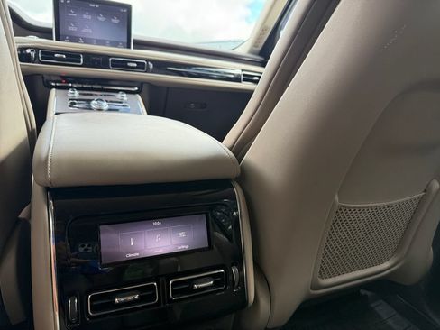 Used 2023 Lincoln Aviator Reserve RWD image 19