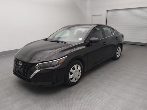 Used 2025 Nissan Sentra S FWD image 2