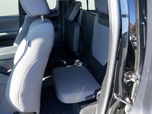 Used 2023 Toyota Tacoma SR w/ SR Convenience Package image 15