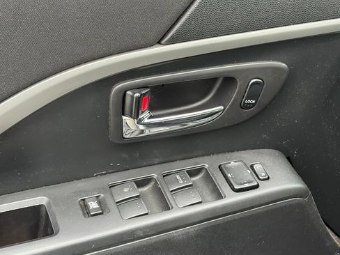 Used 2012 MAZDA MAZDA5 Sport FWD image 5