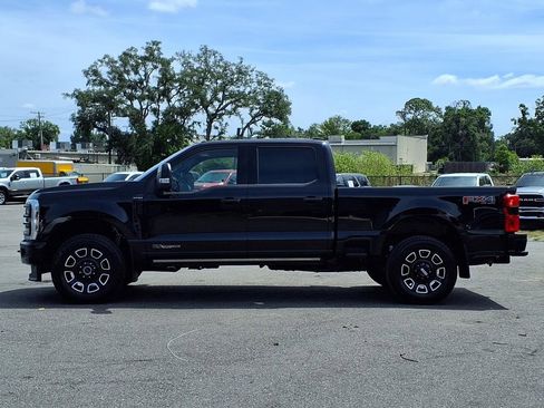 Used 2025 Ford F250 Platinum w/ FX4 Off-Road Package AWD/4WD image 4