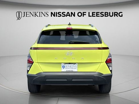 Used 2024 Hyundai Kona SEL FWD image 7