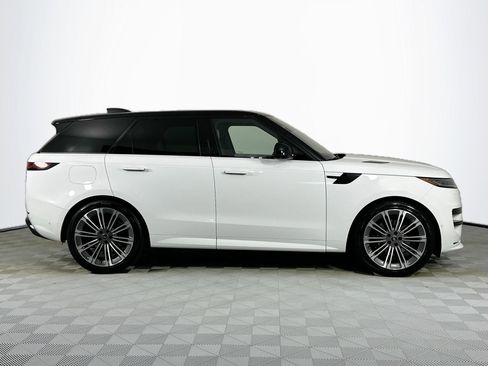 Certified 2023 Land Rover Range Rover Sport SE Dynamic image 4