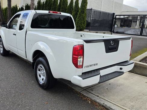 Used 2017 Nissan Frontier S image 8