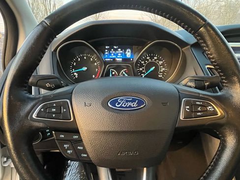 Used 2015 Ford Focus Titanium image 18