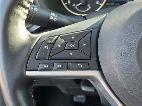 Used 2022 Nissan Sentra SR w/ SR Premium Package image 22