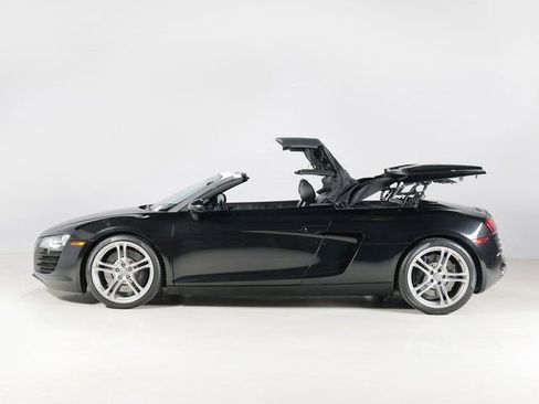 Used 2011 Audi R8 V8 image 3