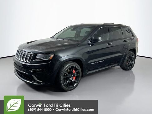 Used 2014 Jeep Grand Cherokee SRT8 w/ Luxury Group II AWD/4WD image 5