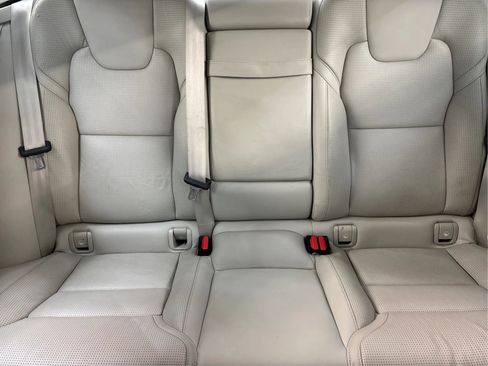 Used 2017 Volvo S90 T6 Inscription w/ Vision Package image 20