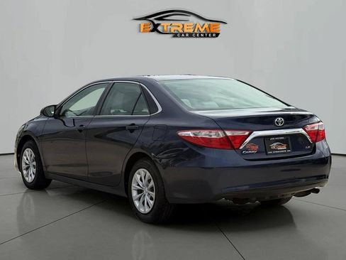 Used 2015 Toyota Camry LE FWD image 4