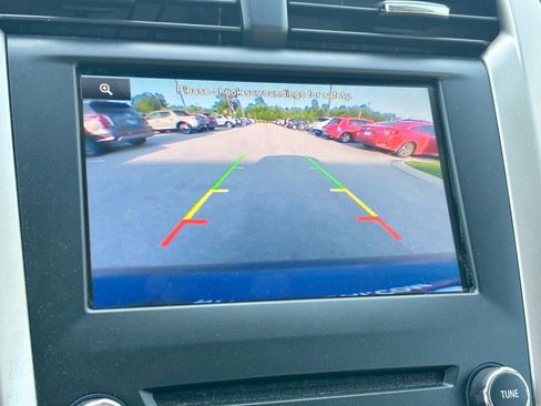 Used 2013 Ford Fusion SE FWD image 10