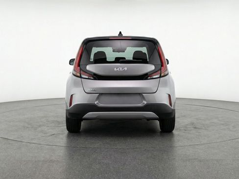 Used 2025 Kia Soul LX w/ LX Technology Package image 7