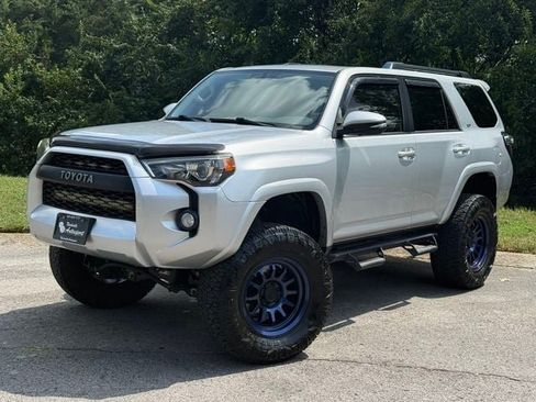 Used 2018 Toyota 4Runner SR5 Premium AWD/4WD image 1