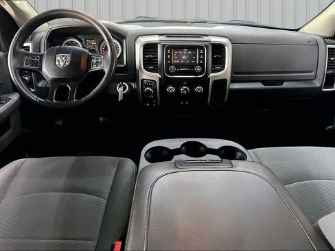 Used 2017 RAM 1500 Classic SLT AWD/4WD image 7