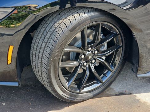 Used 2025 Ford Mustang Coupe image 33