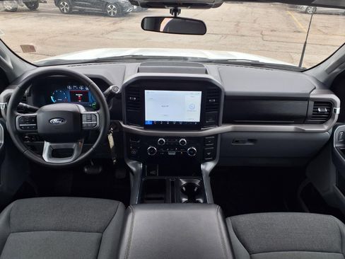 Used 2025 Ford F150 XLT w/ Equipment Group 301A Standard AWD/4WD image 3