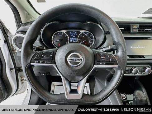 Used 2020 Nissan Versa S FWD image 11