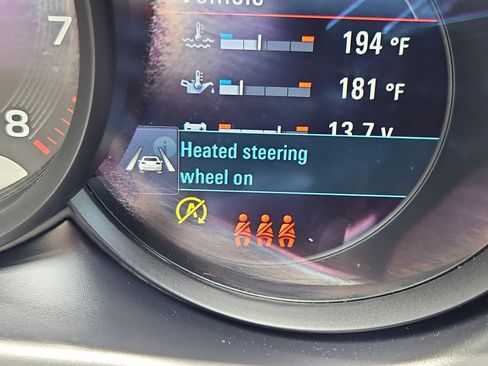 Certified 2026 Porsche Macan AWD/4WD image 22