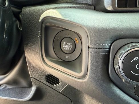 New 2025 Jeep Wrangler Unlimited Rubicon 392 image 25