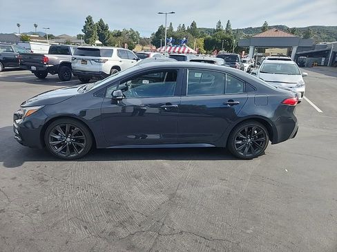 Used 2024 Toyota Corolla SE image 2