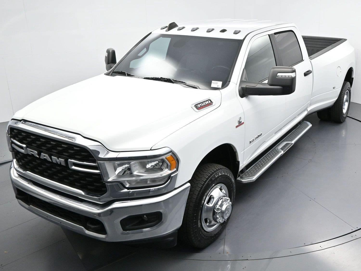 Used 2024 RAM 3500 Big Horn AWD/4WD image 37