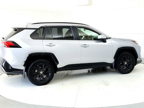 Certified 2024 Toyota RAV4 SE w/ Convenience Package AWD/4WD image 6