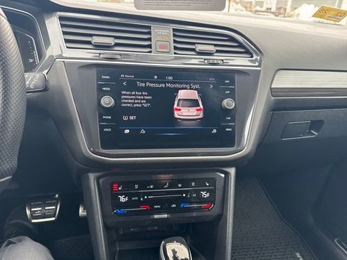Used 2023 Volkswagen Tiguan SEL R-Line image 25