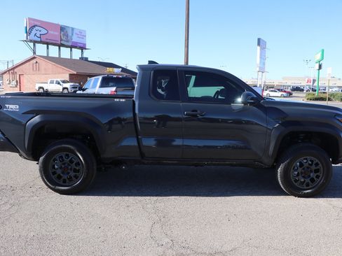 Used 2025 Toyota Tacoma PreRunner w/ TRD Prerunner Upgrade Package image 8