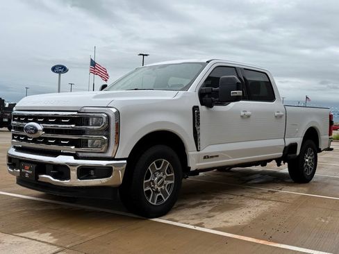 New 2026 Ford F250 Lariat RWD image 6