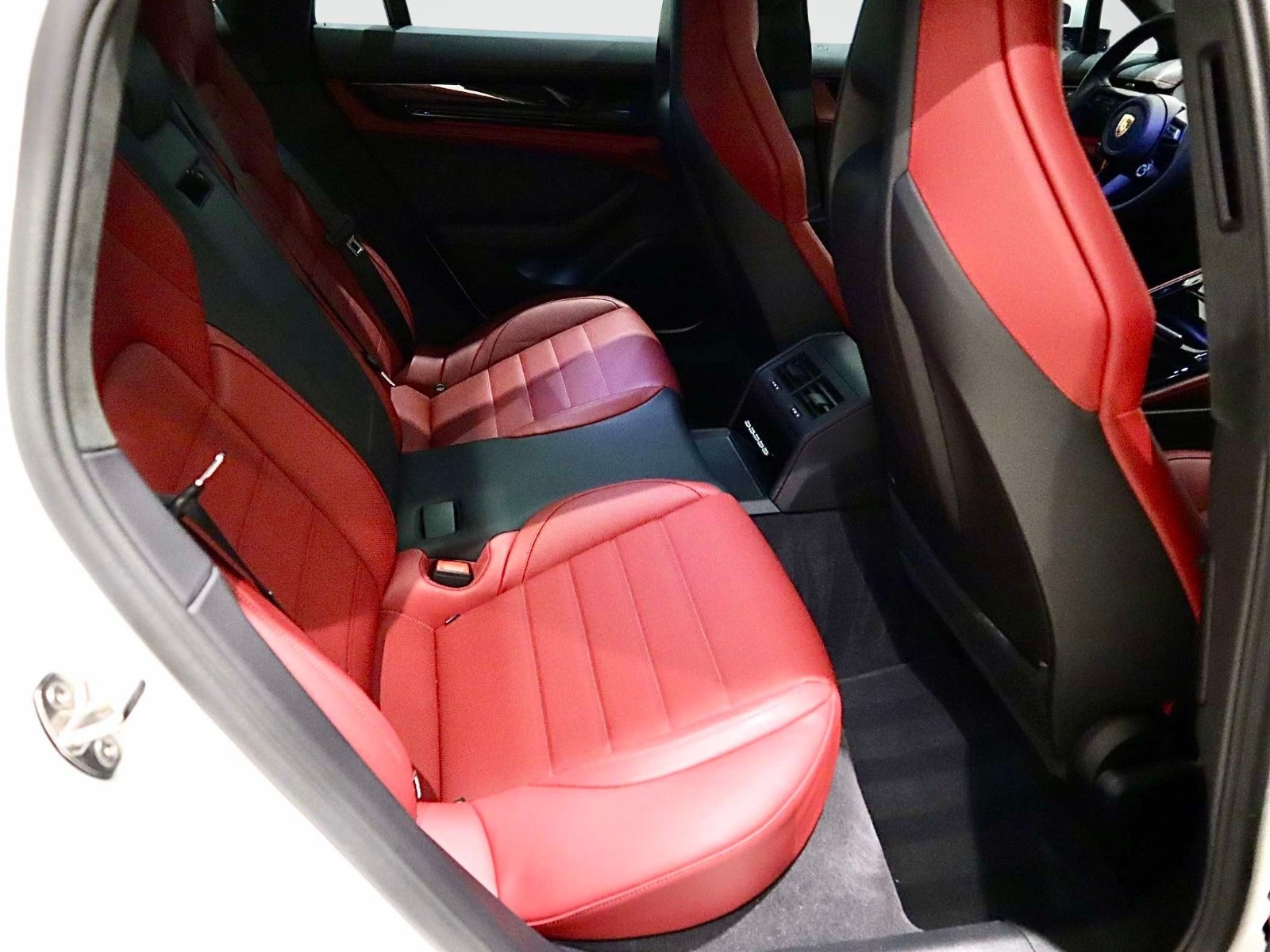 Used 2026 Porsche Panamera GTS AWD/4WD image 14