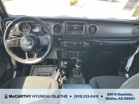 Used 2022 Jeep Wrangler Unlimited Sport AWD/4WD image 3