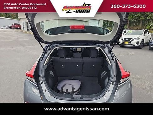 Used 2020 Nissan Leaf SV w/ SV Technology Package image 25