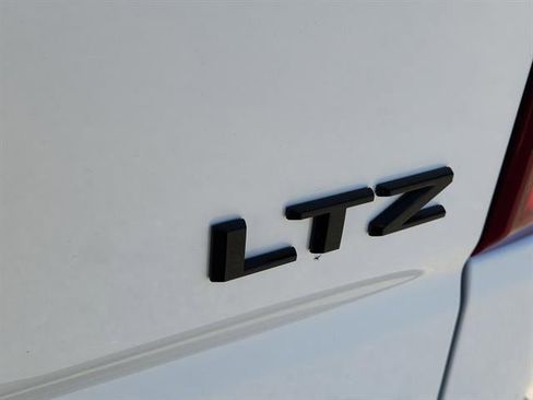 New 2026 Chevrolet Silverado 1500 LTZ w/ LTZ Premium Package AWD/4WD image 5