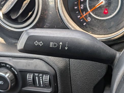 Used 2021 Jeep Wrangler Unlimited Sport AWD/4WD image 22