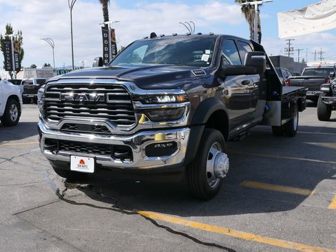 New 2025 RAM 5500 Tradesman image 4