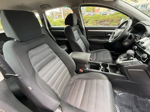 Used 2019 Honda CR-V LX image 40