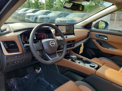 New 2026 Nissan Rogue Platinum AWD/4WD image 18