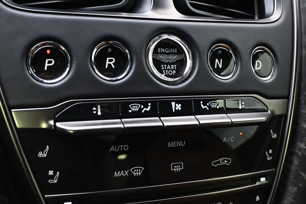 Used 2023 Aston Martin DBS Coupe RWD image 36