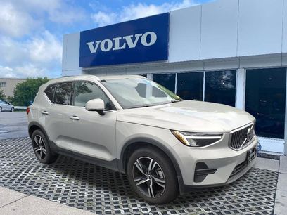 Certified 2025 Volvo XC40 B5 Core