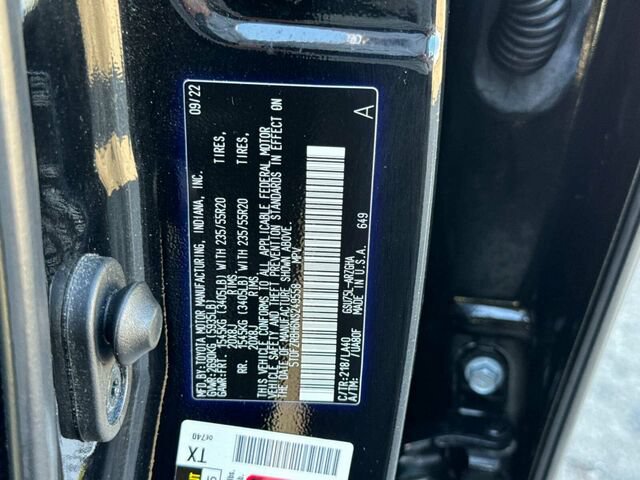 Used 2022 Toyota Highlander Platinum AWD/4WD image 36