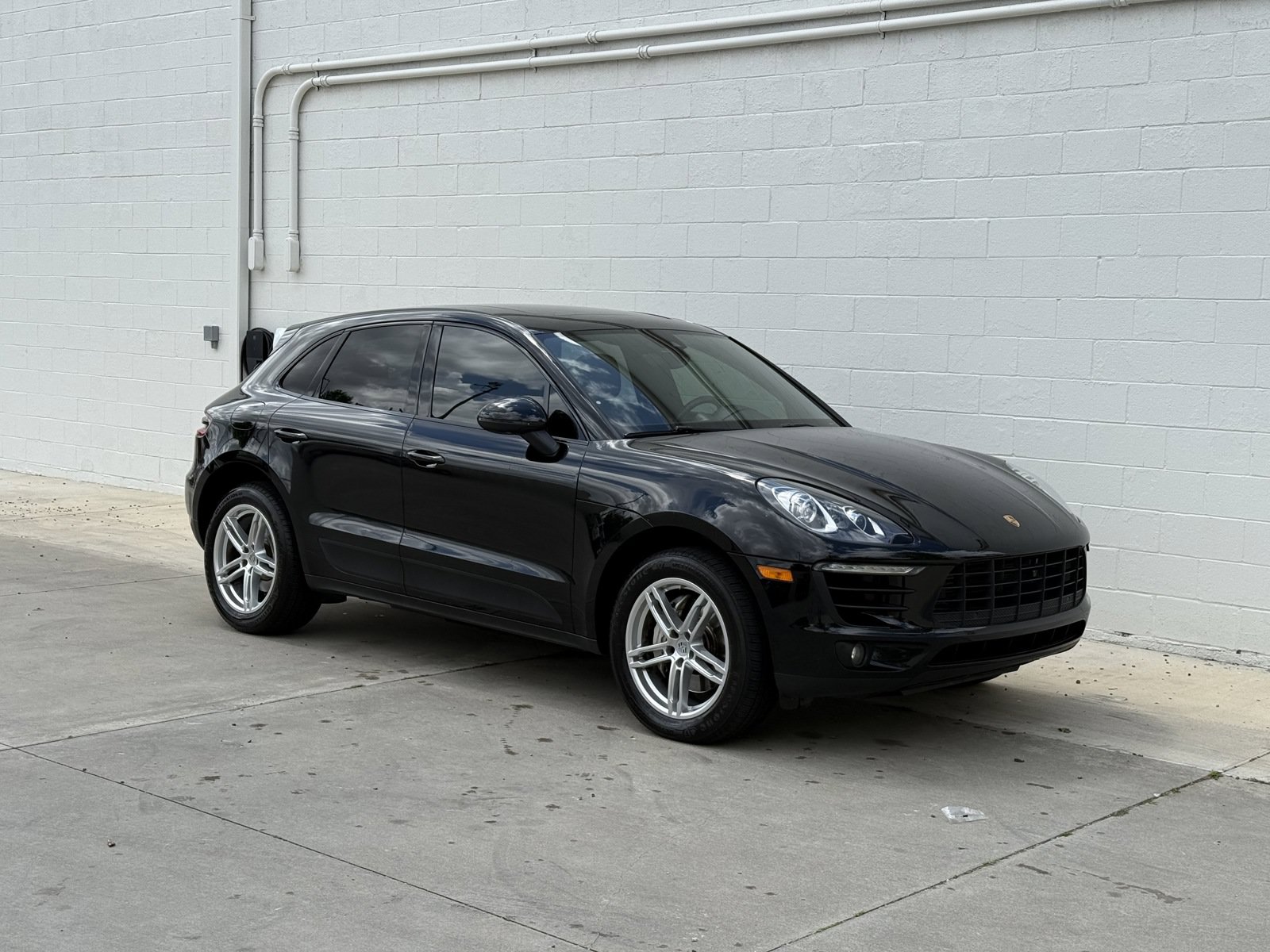 Used 2018 Porsche Macan S AWD/4WD image 2