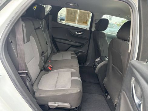 Used 2025 Chevrolet Blazer LT FWD image 28