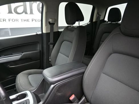 Used 2019 Chevrolet Colorado LT w/ LT Convenience Package image 16