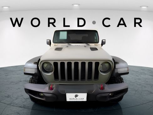 Used 2020 Jeep Gladiator Rubicon AWD/4WD image 3