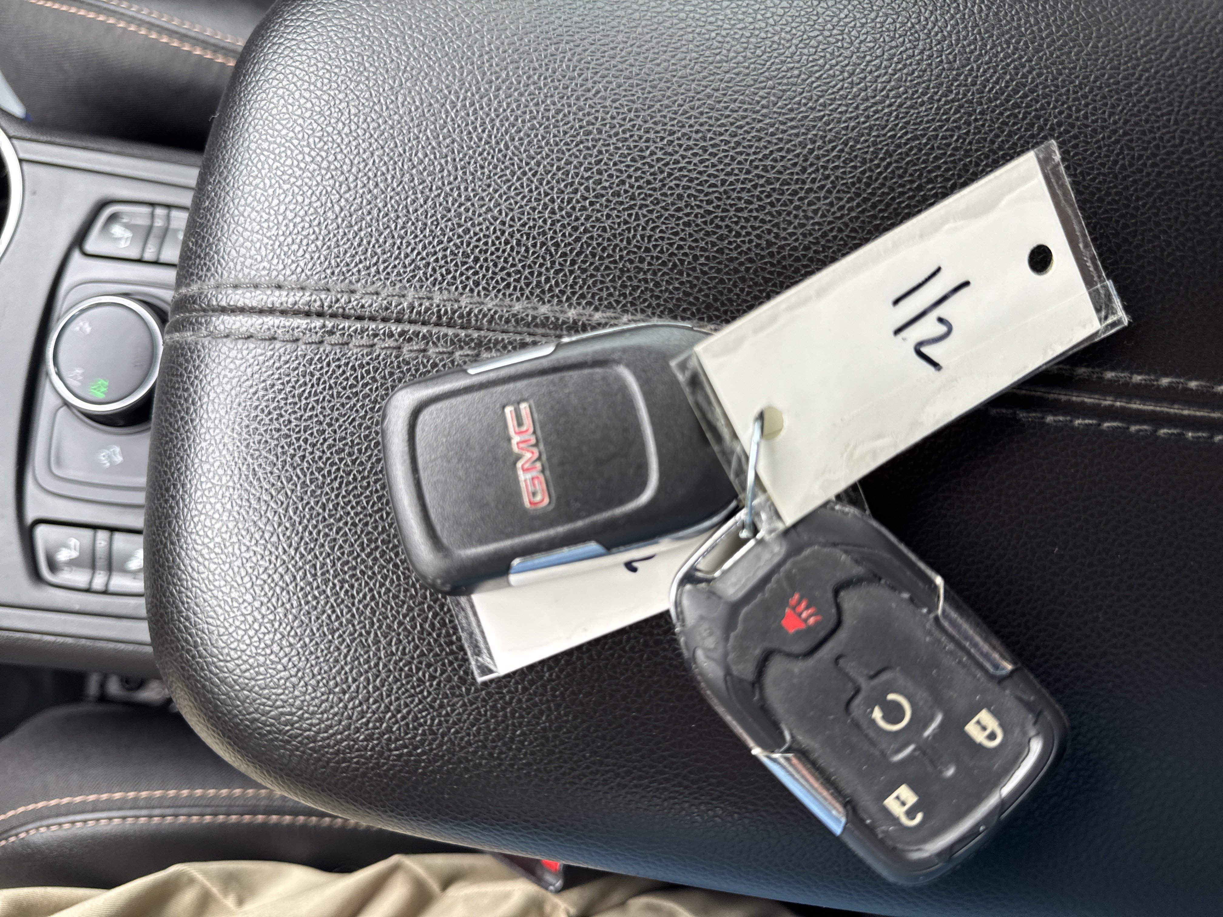 Used 2019 GMC Terrain SLT w/ Preferred Package AWD/4WD image 34