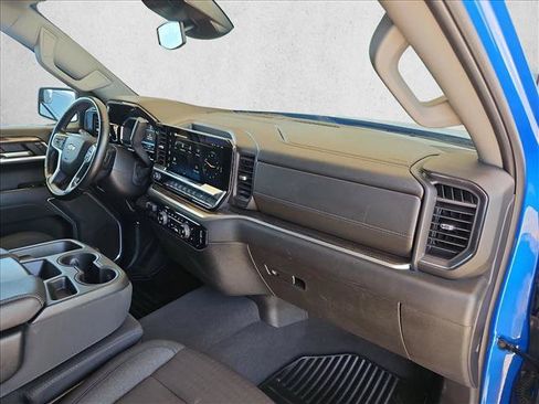 Used 2025 Chevrolet Silverado 1500 LT AWD/4WD image 22